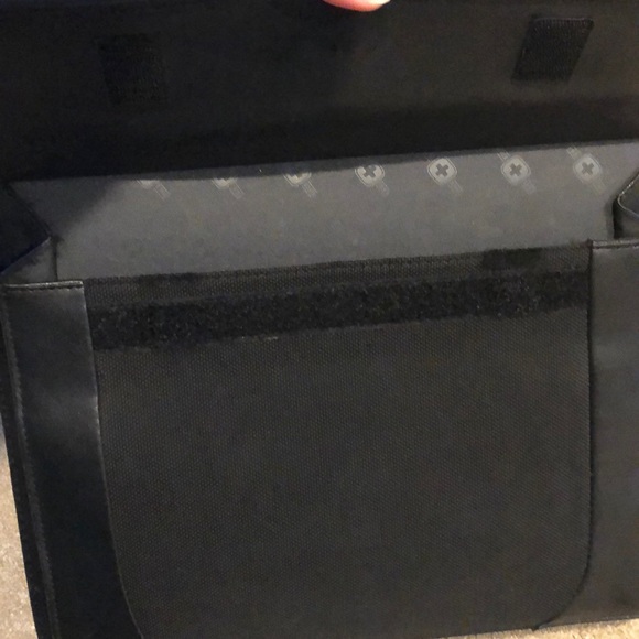 Swiss Army briefcase - Picture 3 of 10